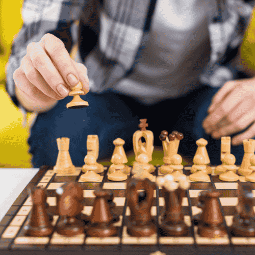 Discover the benefits of chess training online and improve your skills with expert coaching, structured lessons, and interactive practice.