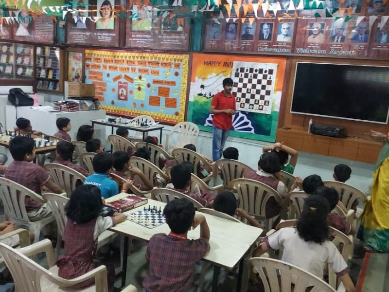 Join the best chess classes for beginners and learn chess from basics with expert guidance. Improve focus, strategy, step by step.